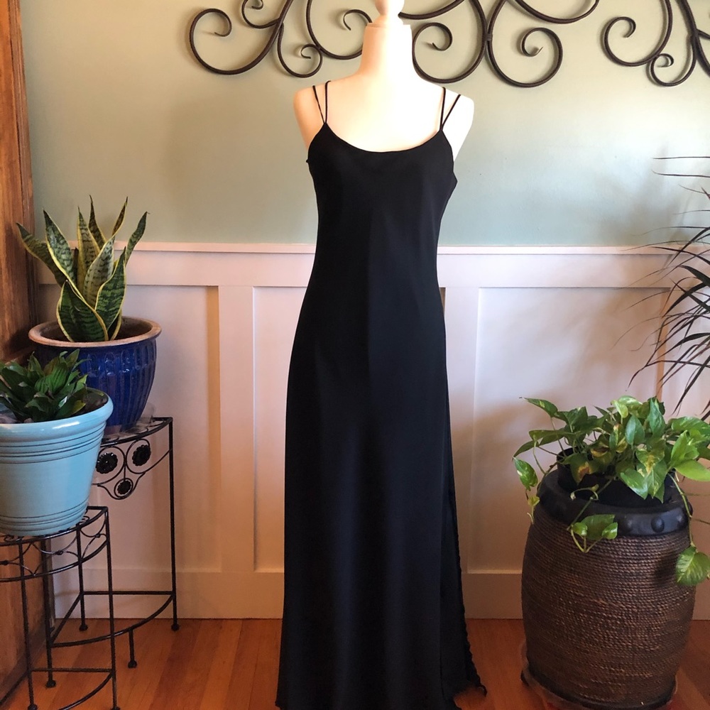 Dress - Picture 5 of 6